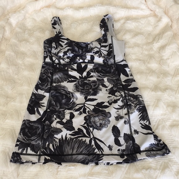 lululemon athletica Tops - Lululemon tank top